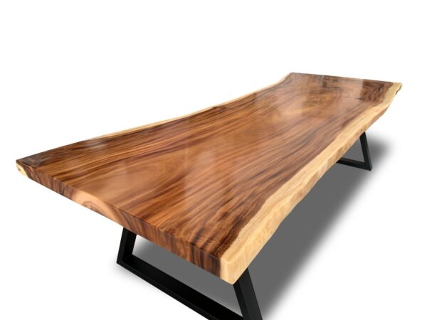 plankebord - 1 hel planke valnød