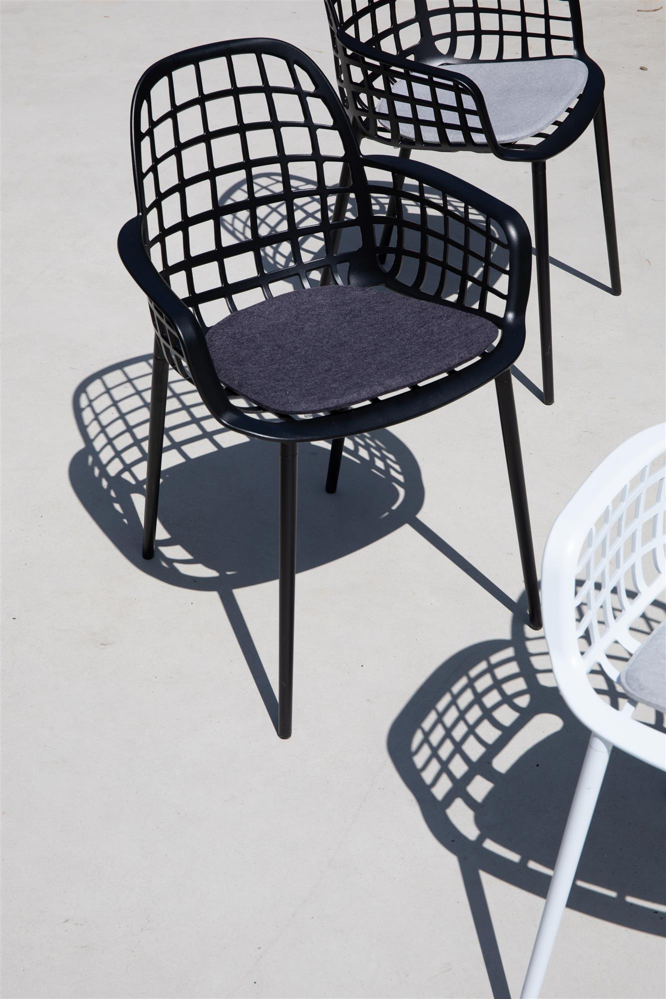 Sort_udendørs_stol16 Sort udendørs stol